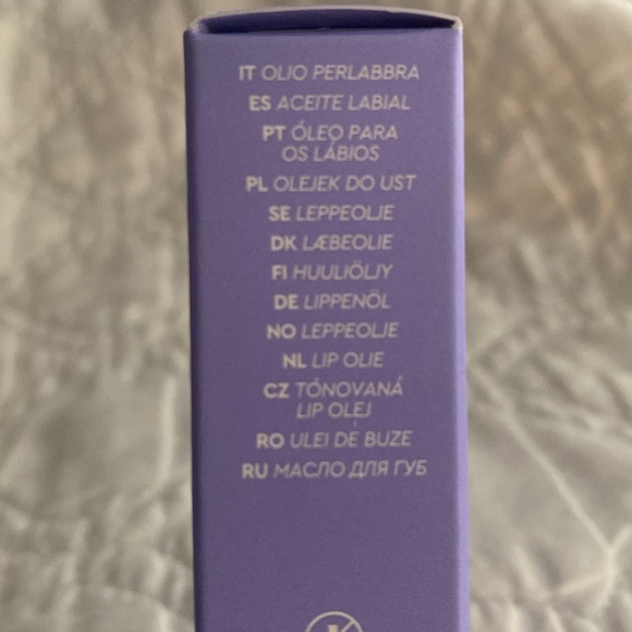 Florence “Glow Yeah” Hydrating Lip Oil by Mills NIB - Picture 8 of 10